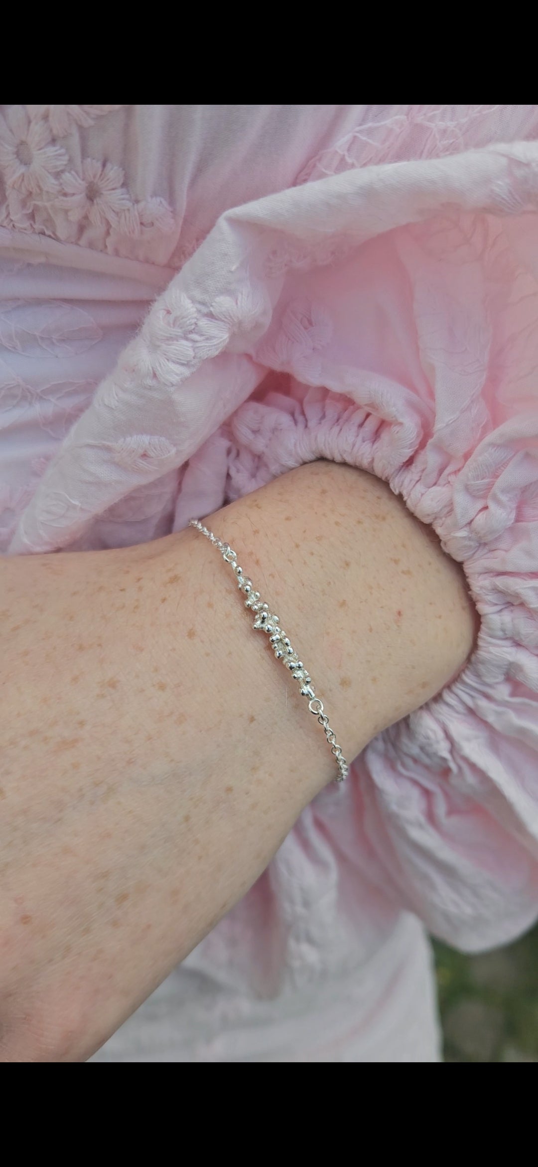 LIVETS BUBBLOR - ARMBAND GROV KEDJA